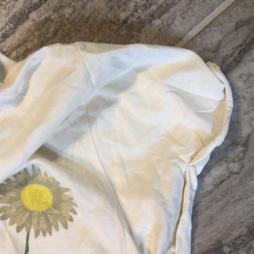 NWT PROJECT KARMA Stay Wild Flower Child Tee Shirt Small - Picture 4 of 9